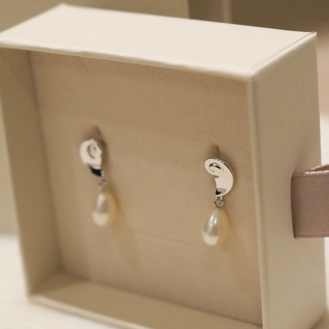 Maisy White Gold