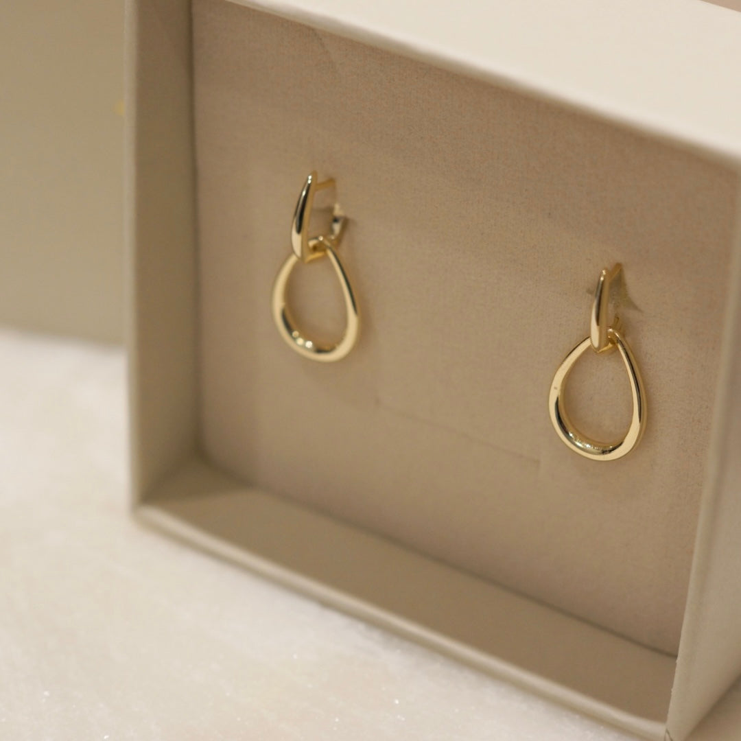 Leni Gold Hoop Huggies