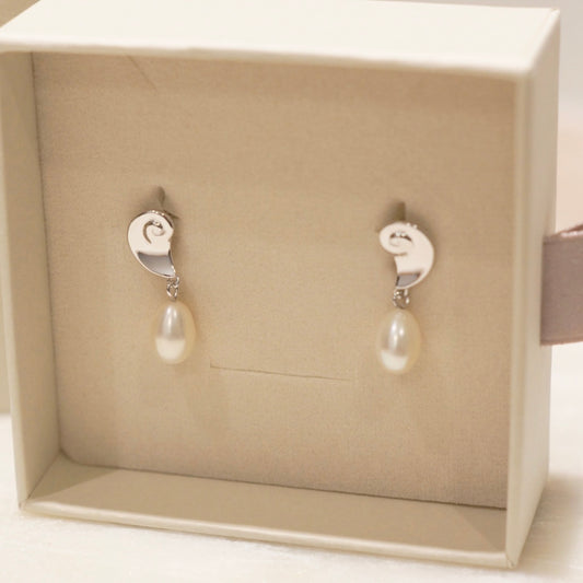 Maisy White Gold
