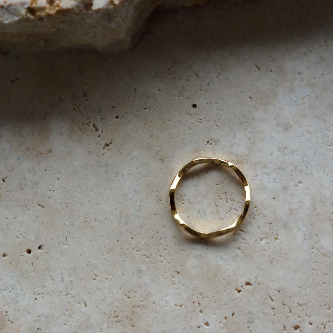 gold wave ring. 18K gold signet ring. Small signet ring. Perfect signet ring. Sterling silver 925. Tarnish free, Hypoallergenic ring. 